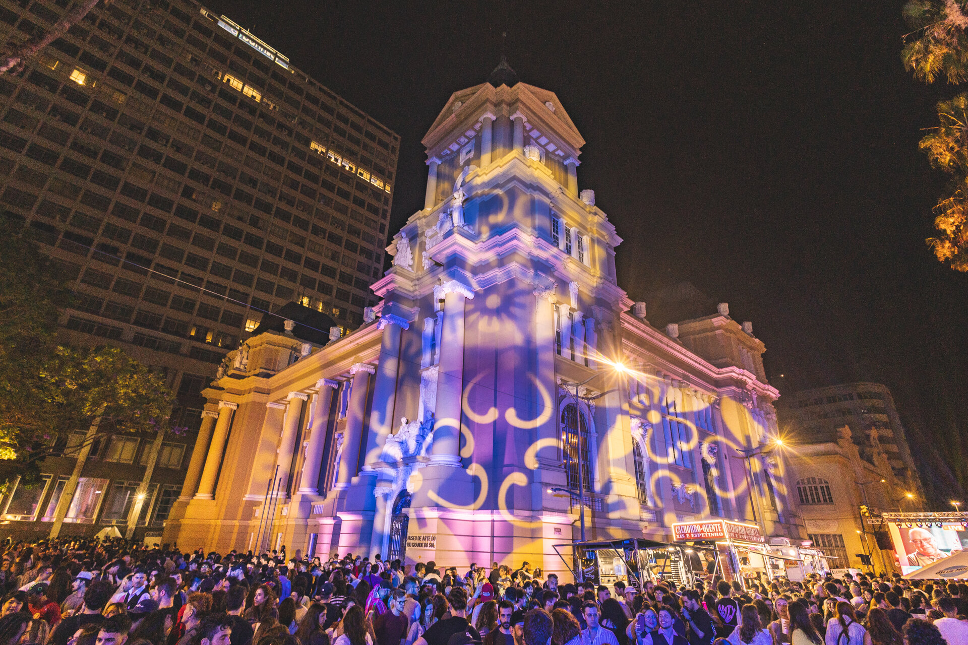 Praça da Alfândega - FOTO: For Real Company Igor